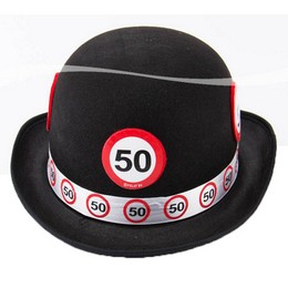 Narodeninový klobúk - s číslom 50, so vzorom obmedzovača rýchlosti