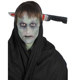 Nôž prebodnutý cez hlavu