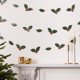 Vianočná dekoračná girlanda s ilexovými listami - 5 m